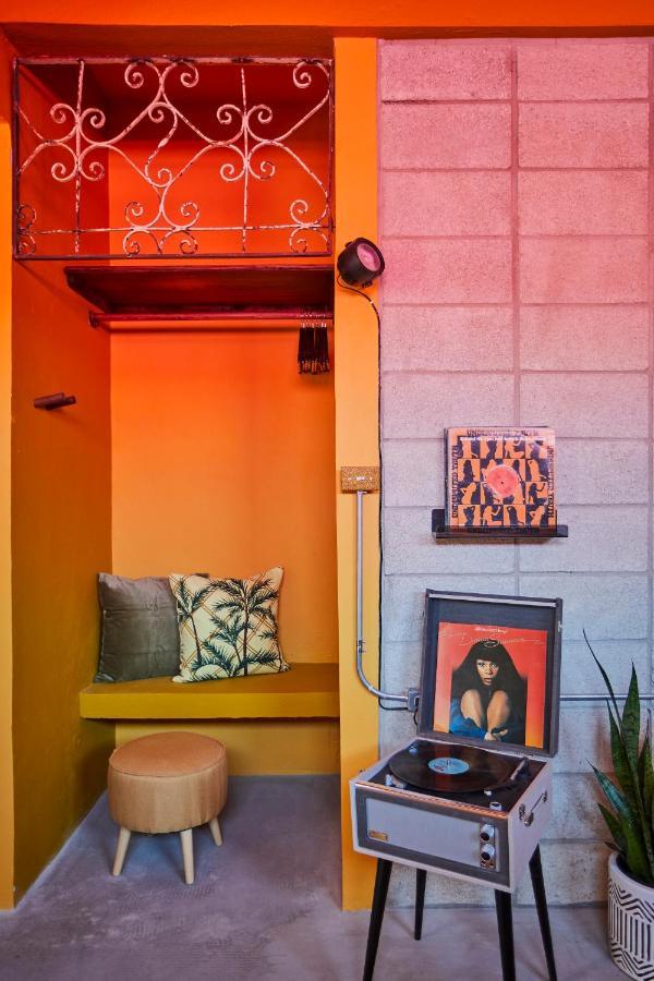 Mood Haus By Dw - 70'S Retro Stays San Juan Exterior photo